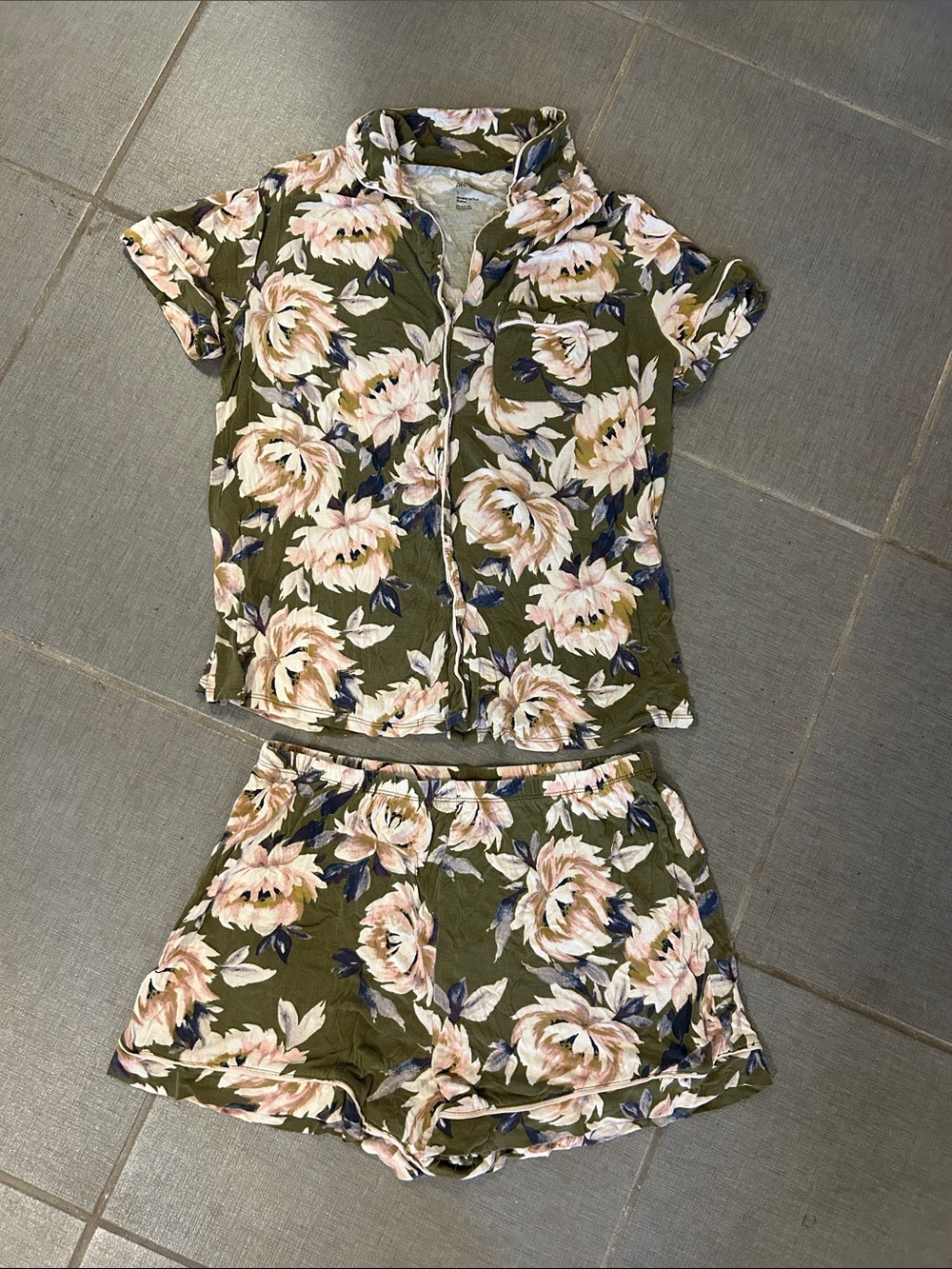 Super Soft Olive Green Floral Short Pajama Set